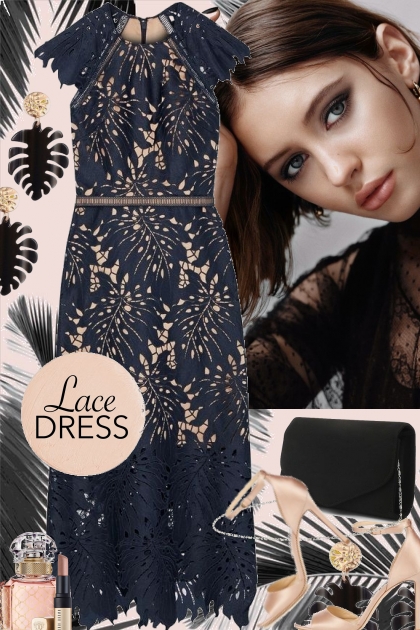 The Black Lace Dress- Combinazione di moda