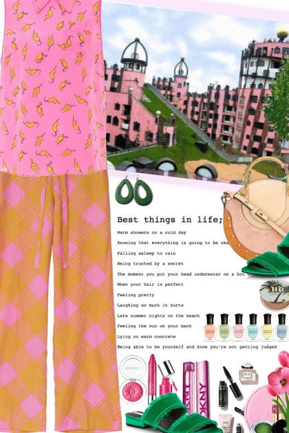 Pink in the city- Fashion set