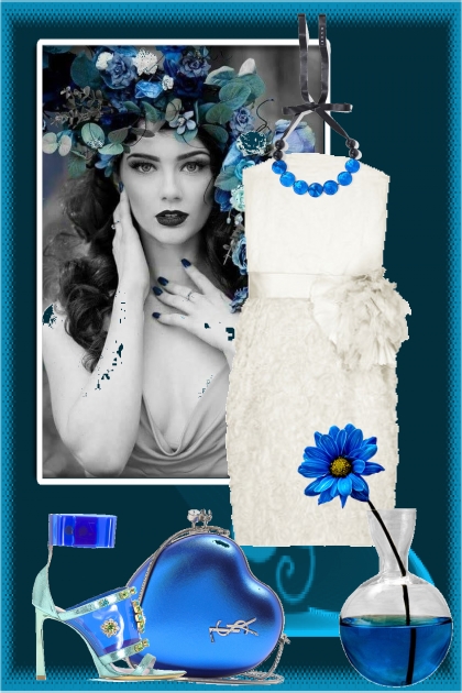 Hvit kjole og blå sko og veske- Combinaciónde moda