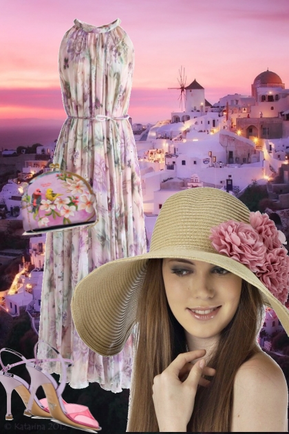 Lilla-rosa kjole med blomster- Modna kombinacija