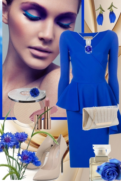 Blå kjole og hudfarget tilbehør- Fashion set