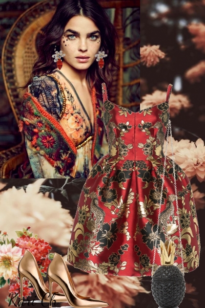 Burgunderrød kjole med gull- Modekombination