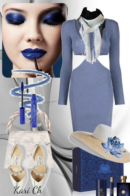 Blå kjole og hvitt tilbehør 4332- Combinazione di moda
