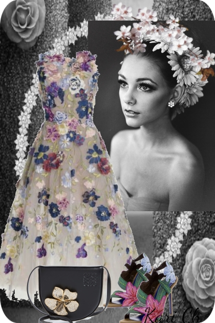 Kjole med lilla blomster - Modna kombinacija