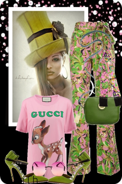 Blomstret bukse og rosa T-skjorte 19/7- Modna kombinacija