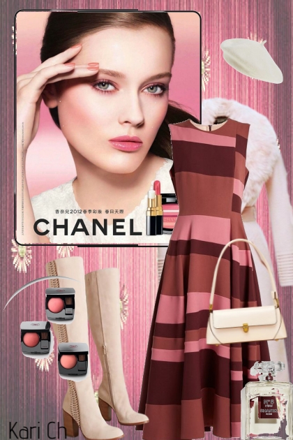 Stripet kjole og lys kåpe 6-3- Combinazione di moda