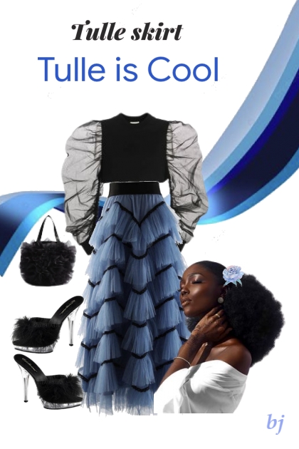 Tulle Skirt- Combinazione di moda