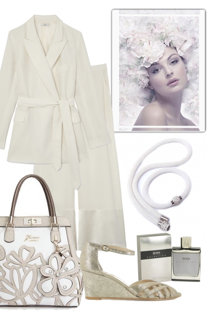Total white- Combinazione di moda