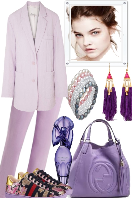 LIGHT LAVENDER- Combinazione di moda