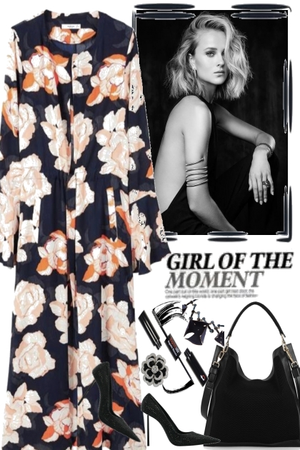 GIRL. OF THE MOMENT- Fashion set