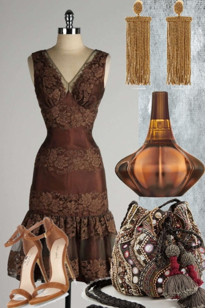 LACEY TIERED DRESS 082120- Fashion set