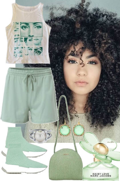 GIRLFRIEND COLLECTIVE SHORTS AND TEE 52222- Fashion set