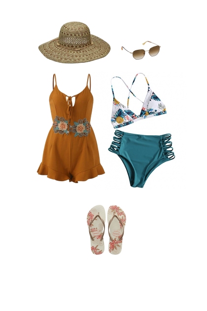 Beach outfit- Combinazione di moda