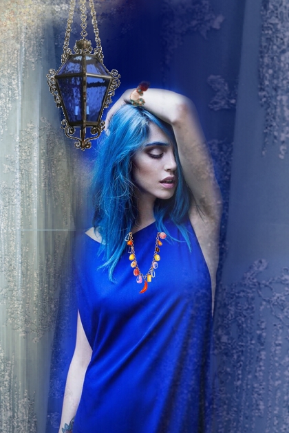 Royal blue- Combinazione di moda