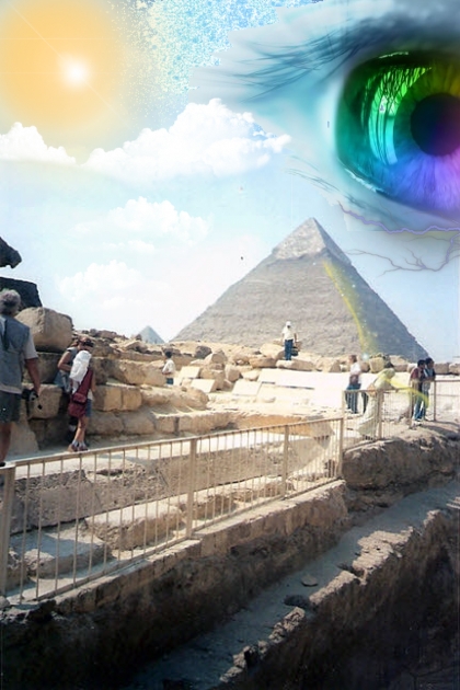 View of the pyramids- Combinazione di moda
