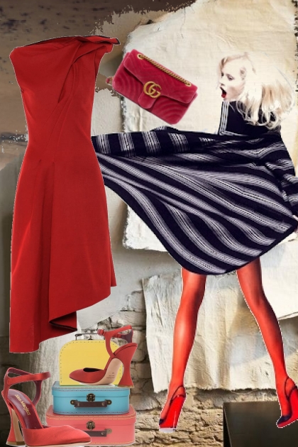 Red dress and a stripy cape- Modna kombinacija