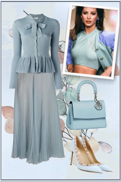Feminine light blue- Combinazione di moda