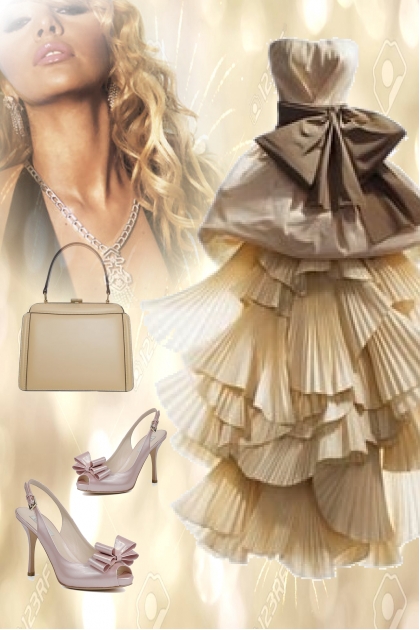 Pleated dress- Combinazione di moda