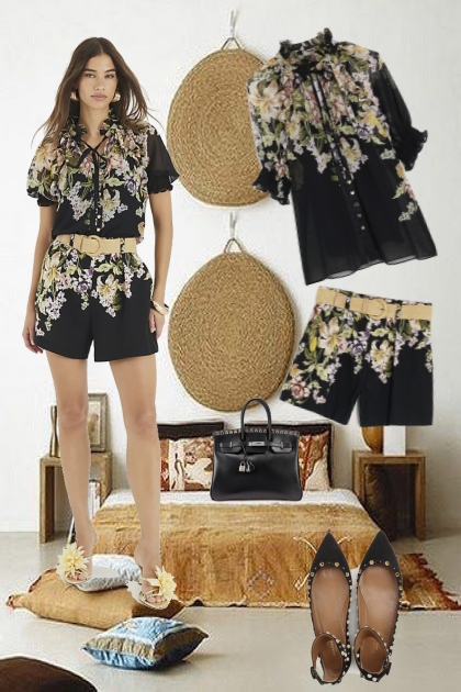 Outfit in black and gold