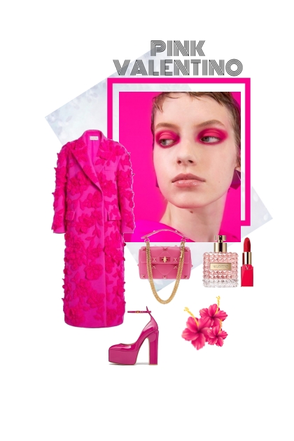 Pink Valentino.- Fashion set
