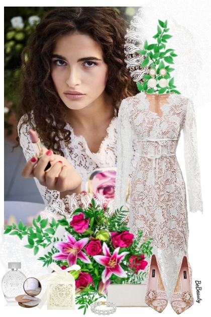 nr 10456 - Lace dress- Modna kombinacija