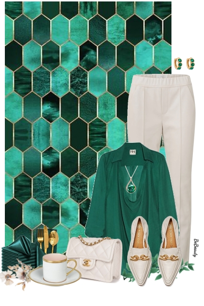 nr 11681 - Woman