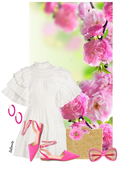 nr 11737 - Little white dress