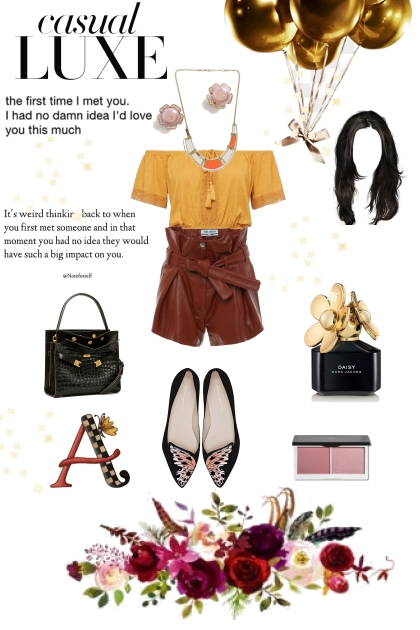 жолтый топ коричневые шорты- Combinazione di moda