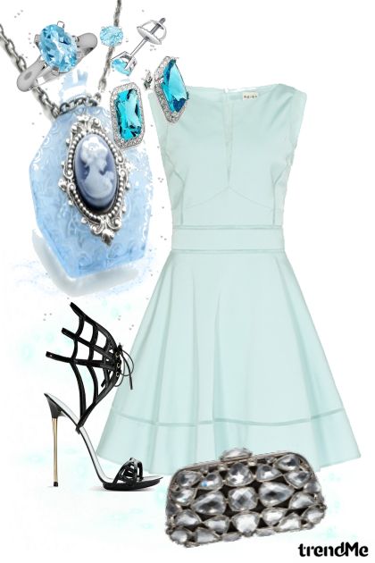 Blue color of the sea, the color of the sky ...- Fashion set
