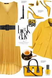 Yellow Pleated Dress!