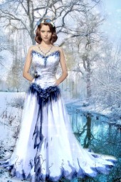 Hvit/blå kjole 493