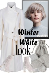 WINTER WHITE LOOK