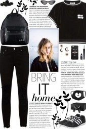 How to wear a Logo-Patch Velvet Crop T-Shirt!