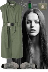 GREEN DRESS, CASUAL 8 12 2022