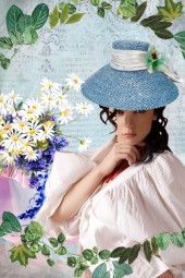 A blue straw hat