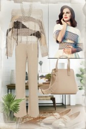 Outfit in beige