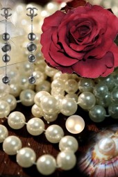 Colours of pearls