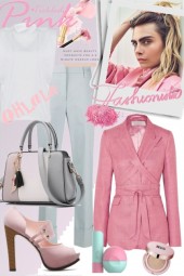 Pink fashionista