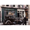 1950s Paris street scene in colour - Edificios - 