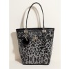 GUESS Covent Garden Medium Handbag - Carteras - $65.99  ~ 56.68€