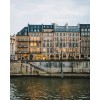 Banks of the Seine in Paris - Nieruchomości - 