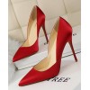 Red satin  heel - Klasyczne buty - 