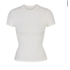 T Shirt - Camisola - curta - 