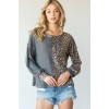 Unique Leopard Color Block Long Sleeve Top - 长袖衫/女式衬衫 - $45.65  ~ ¥305.87
