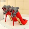 Women's Elegant Crystal Butterfly-knot - Klasične cipele - 