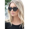 blonde sunglasses runway look - モデル - 