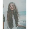 blonde with muted beach waves - Persone - 