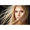 girl blonde with green eyes - Personas - 