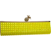 Kate Spade Lemon Drop Framed Lella Clutch - Bolsas com uma fivela - $295.75  ~ 254.02€