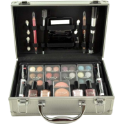 Shany Cosmetics Carry All Train Case with Makeup and Reusable Aluminium Case - Maquilhagem - $25.00  ~ 21.47€